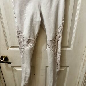 Alo Laser-Cut Leggings